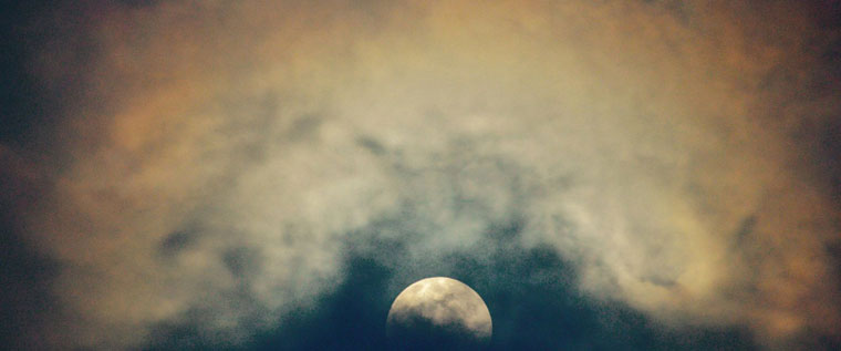 P-carers-Rising-moon-with-ring-of-colour