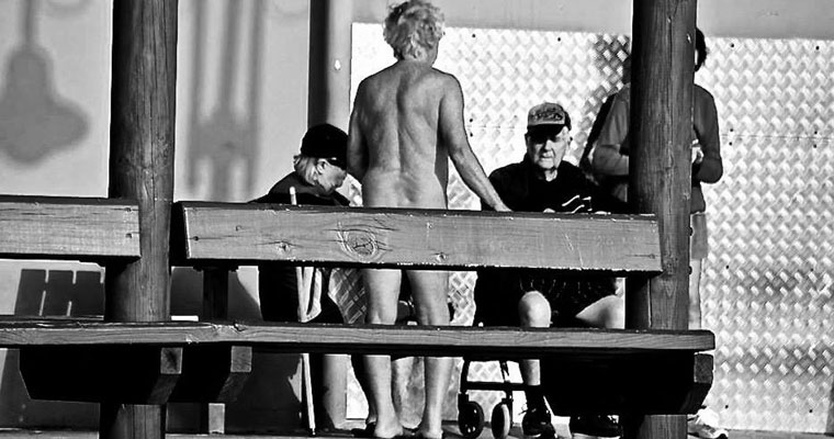 P-meds-B&W-fishing-chat-behind-bench